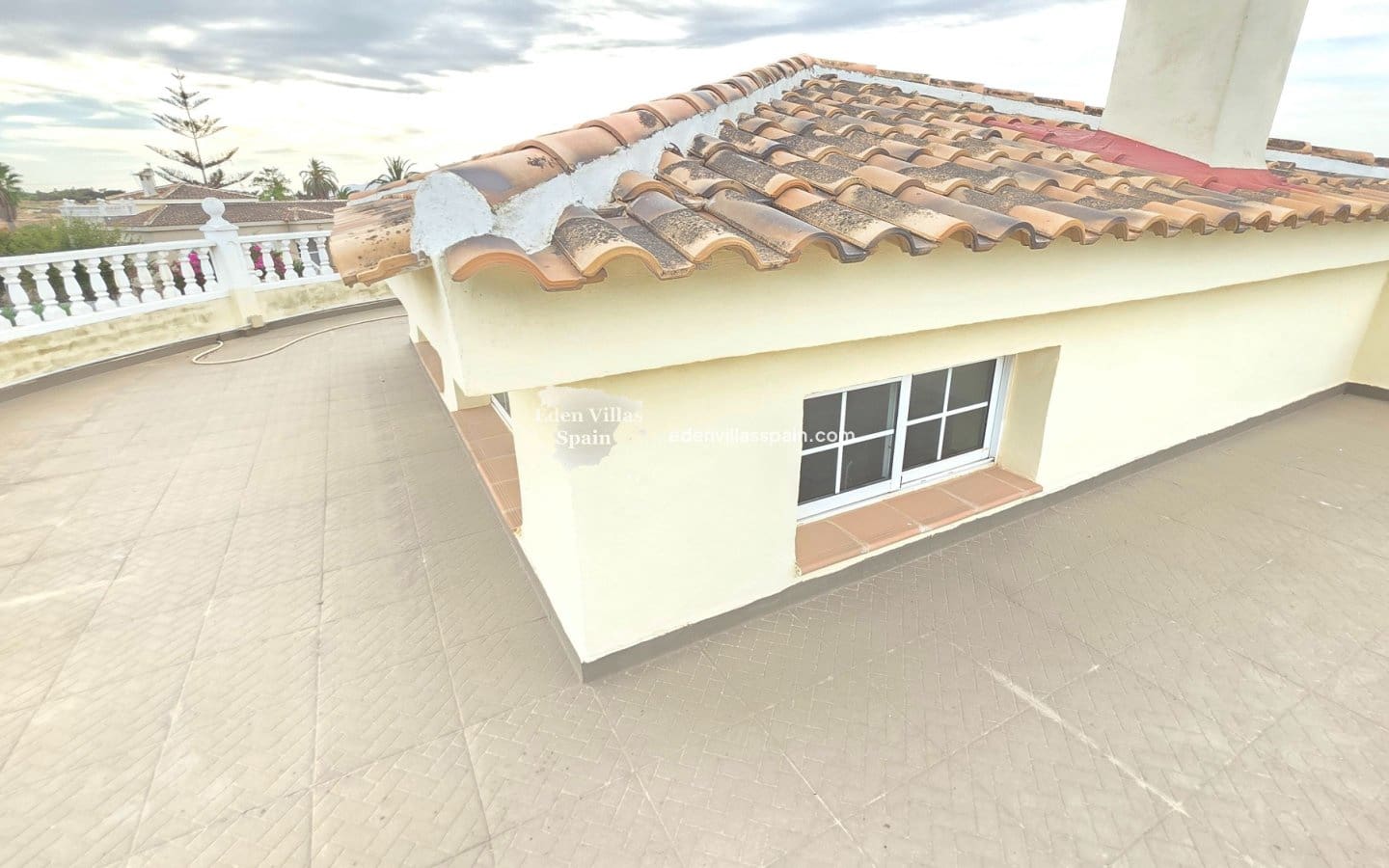 5 Zimmer Villa zu verkaufen in Santa Pola mit Pool - 520.000 € (Ref: 9207791)