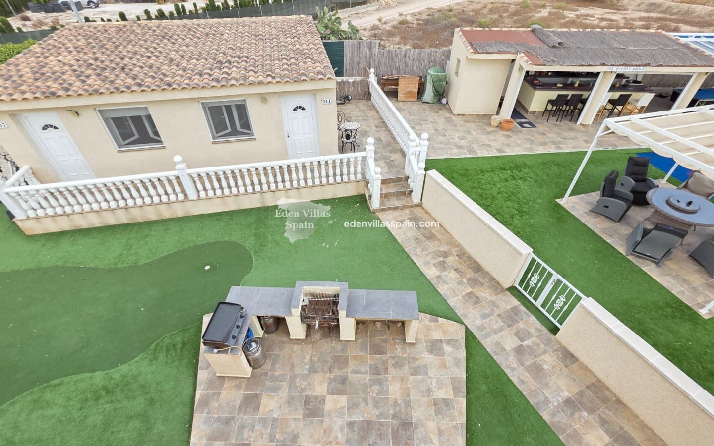 5 Zimmer Villa zu verkaufen in Santa Pola mit Pool - 520.000 € (Ref: 9207791)