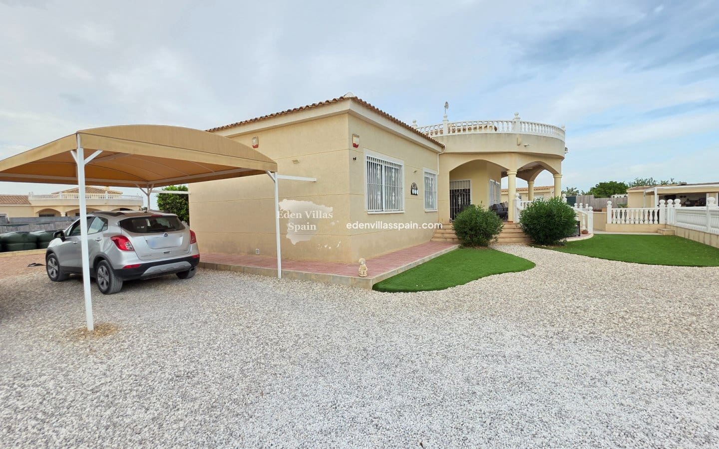 5 Zimmer Villa zu verkaufen in Santa Pola mit Pool - 520.000 € (Ref: 9207791)