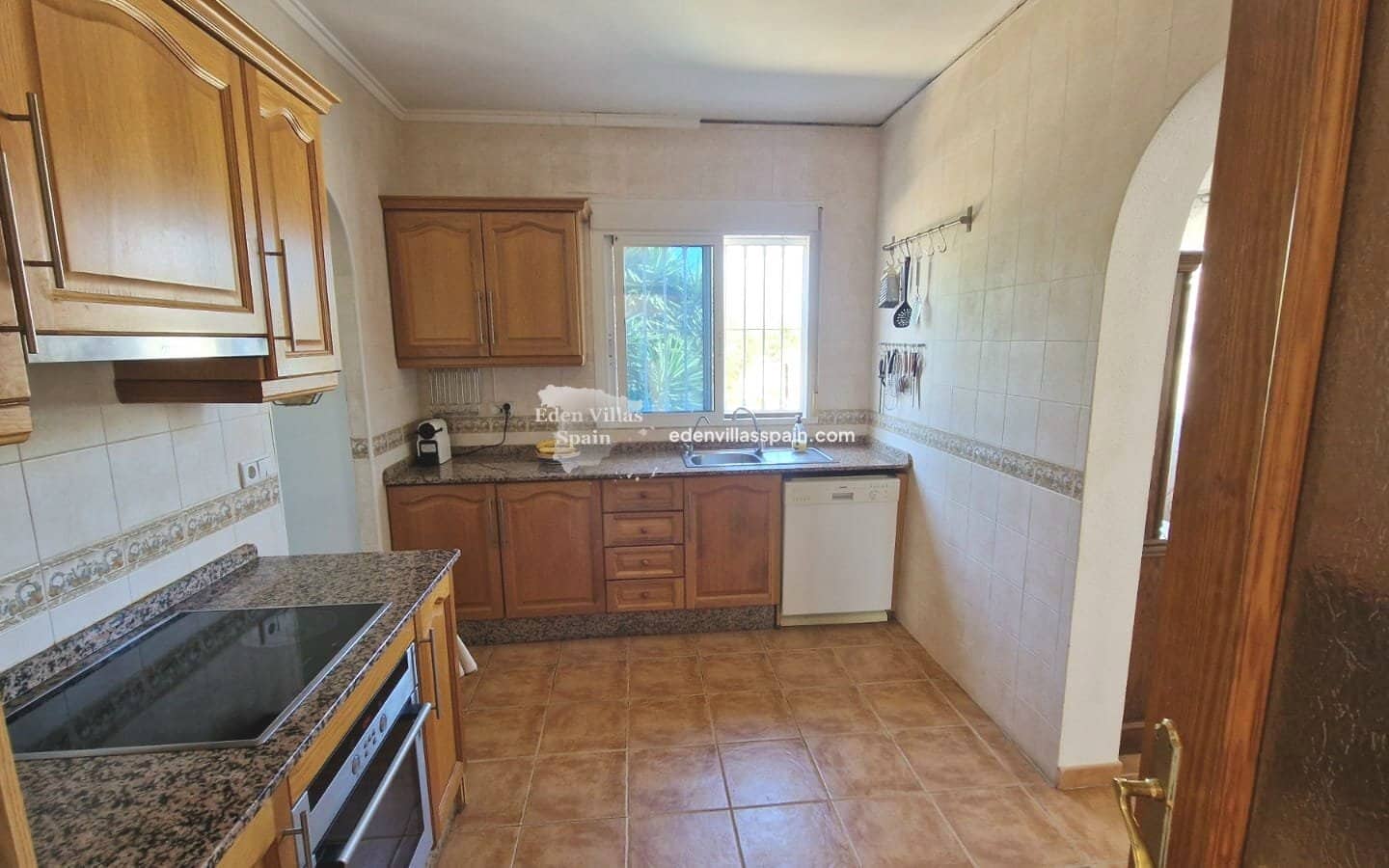 3 soveværelse Villa til salg i Catral med swimmingpool - € 299.500 (Ref: 9211543)