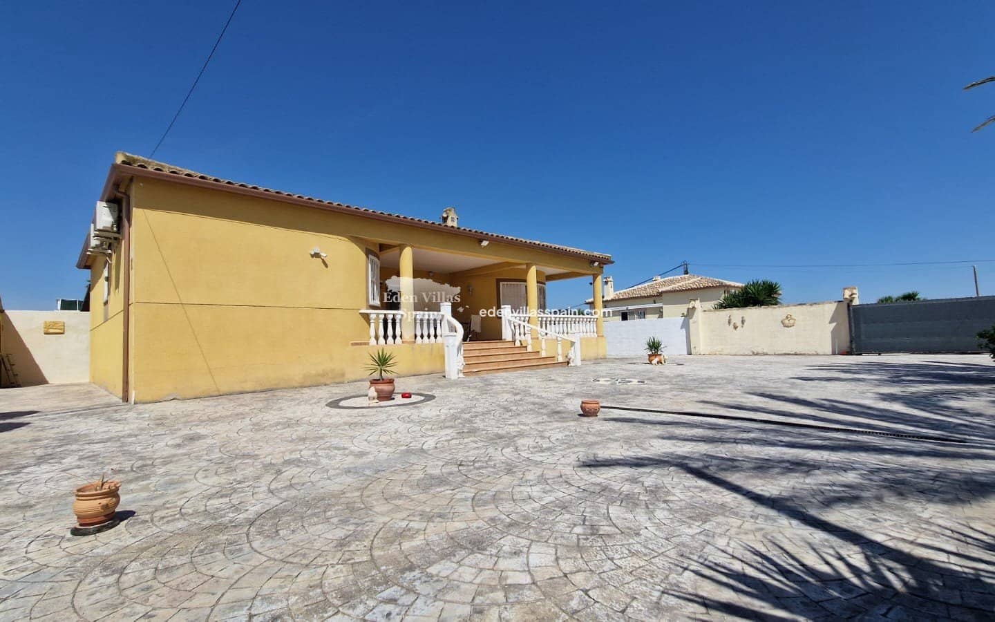 3 soveværelse Finca/Landehus til salg i Alicante by med swimmingpool - € 299.500 (Ref: 9211623)