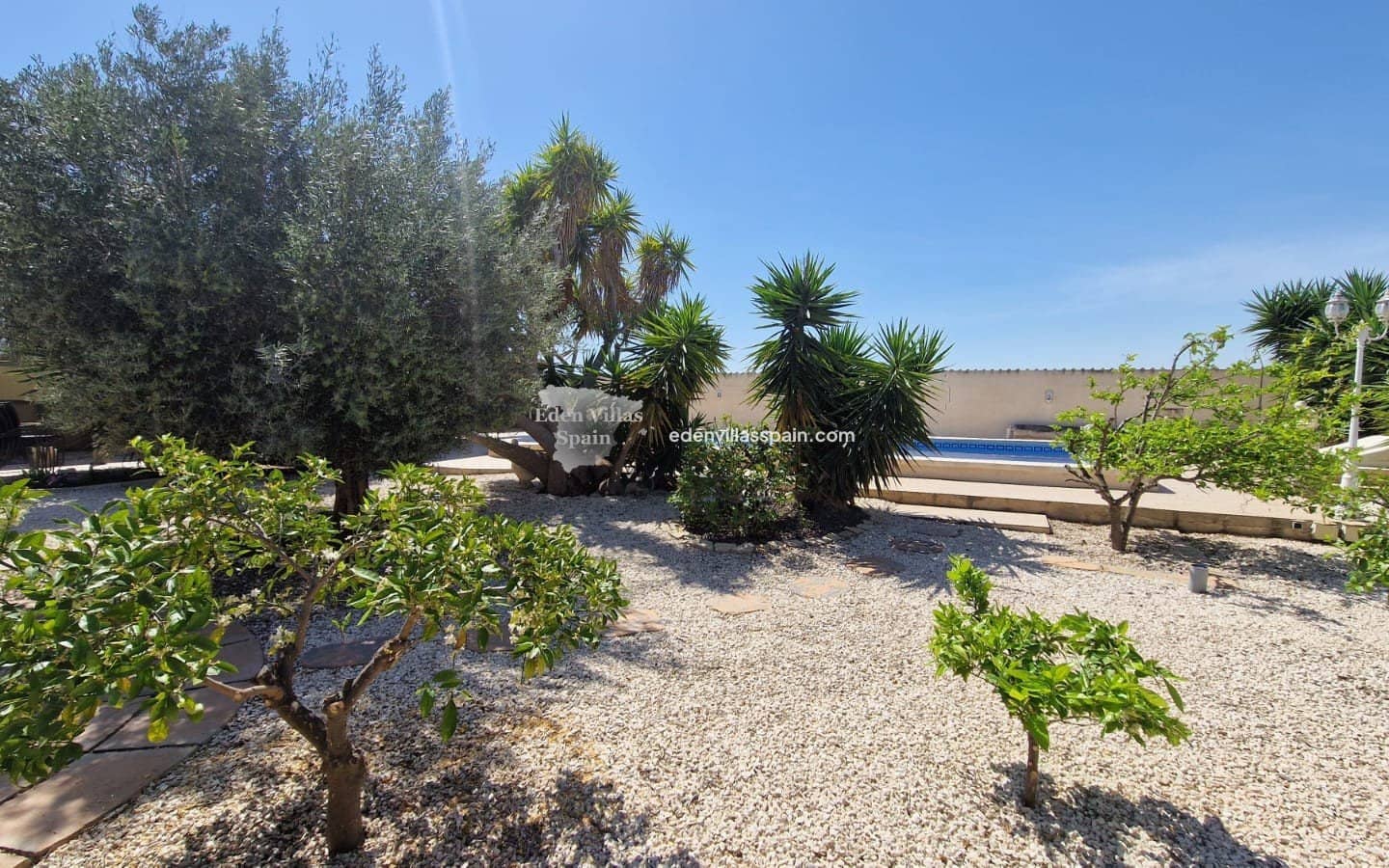 3 soveværelse Finca/Landehus til salg i Alicante by med swimmingpool - € 299.500 (Ref: 9211623)