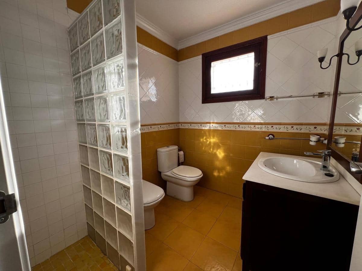 6 sypialnia Willa na sprzedaż w Elche / Elx z basenem - 399 000 € (Ref: 9219238)