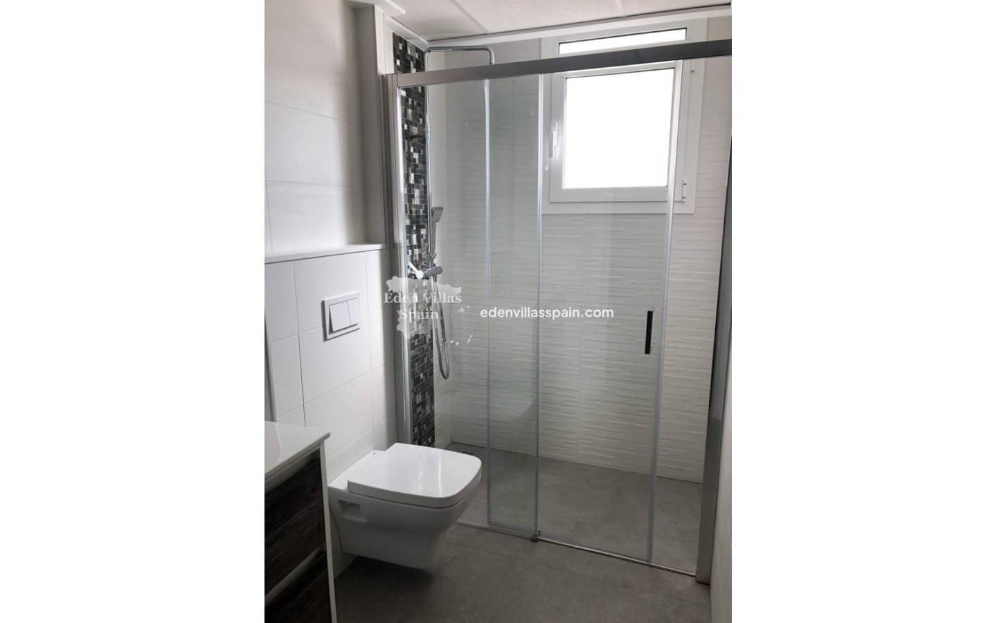 3 soveværelse Semi-Rækkehus til salg i Alicante by med swimmingpool - € 395.000 (Ref: 9219366)