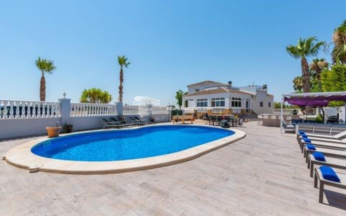 4 soveværelse Villa til salg i Callosa de Segura med swimmingpool - € 565.000 (Ref: 9253900)