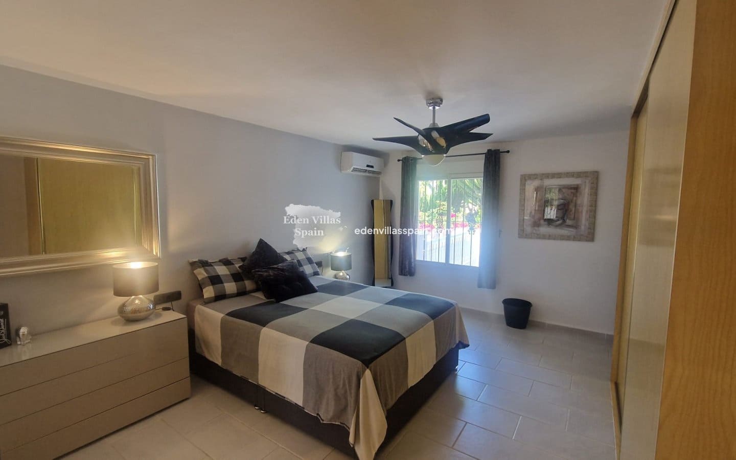 4 soveværelse Villa til salg i Callosa de Segura med swimmingpool - € 565.000 (Ref: 9253900)