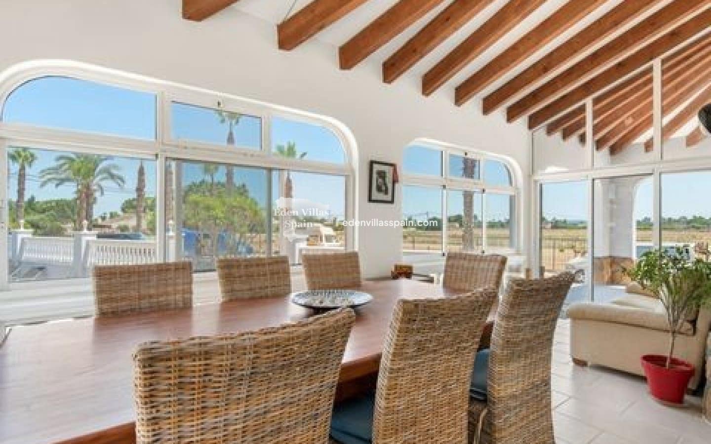 4 soveværelse Villa til salg i Callosa de Segura med swimmingpool - € 565.000 (Ref: 9253900)