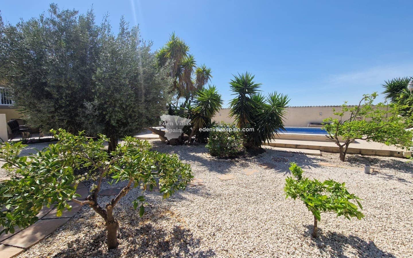 3 slaapkamer Finca/Landhuis te koop in Catral met zwembad - € 299.500 (Ref: 9267567)