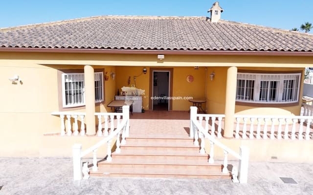 3 bedroom Finca/Country House for sale in Alicante / Alacant city with pool - € 299,500 (Ref: 9267570)