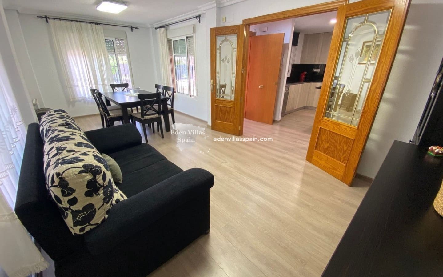 4 bedroom Villa for sale in Alicante / Alacant city with pool - € 430,000 (Ref: 9315193)