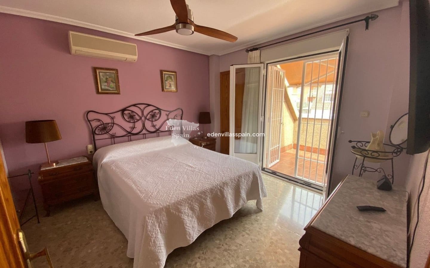 4 bedroom Villa for sale in Alicante / Alacant city with pool - € 430,000 (Ref: 9315193)