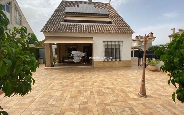 4 slaapkamer Villa te koop in Alicante stad met zwembad - € 430.000 (Ref: 9315193)