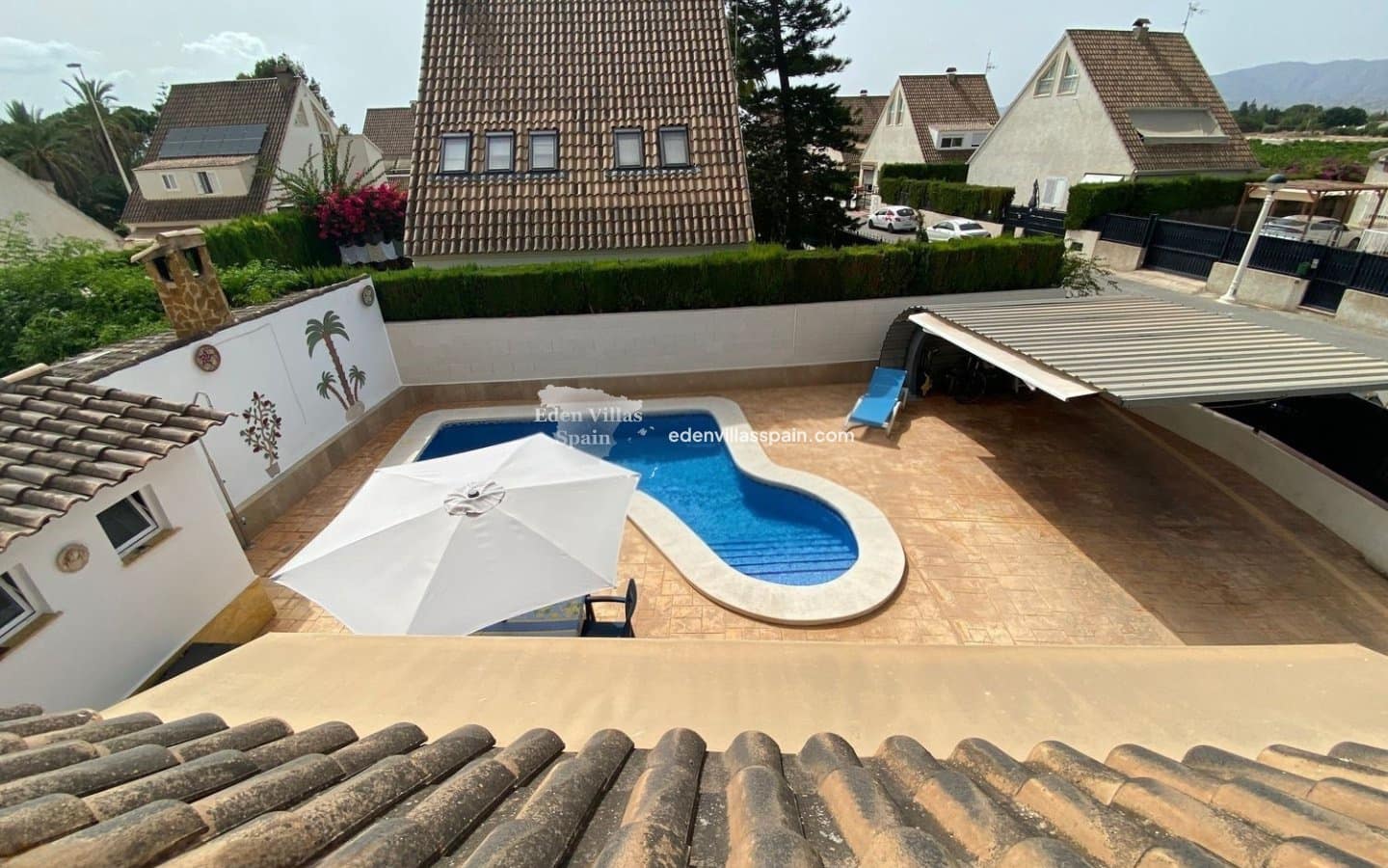 4 bedroom Villa for sale in Alicante / Alacant city with pool - € 430,000 (Ref: 9315193)