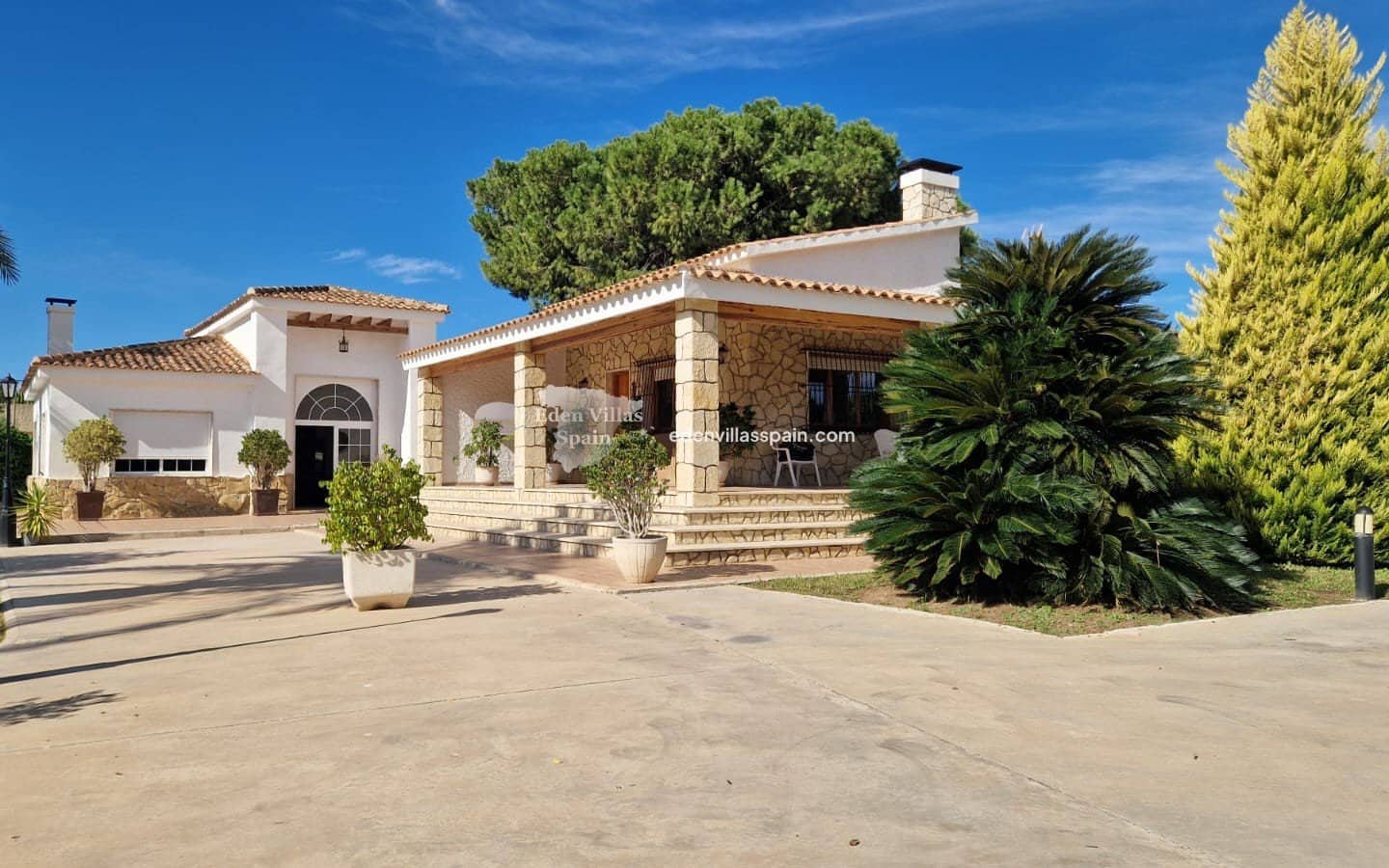 4 slaapkamer Villa te koop in Elche / Elx met zwembad - € 549.000 (Ref: 9331424)
