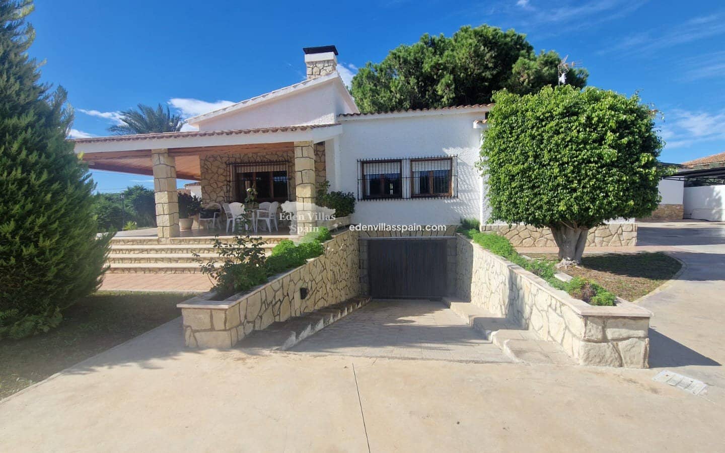 4 slaapkamer Villa te koop in Elche / Elx met zwembad - € 549.000 (Ref: 9331424)