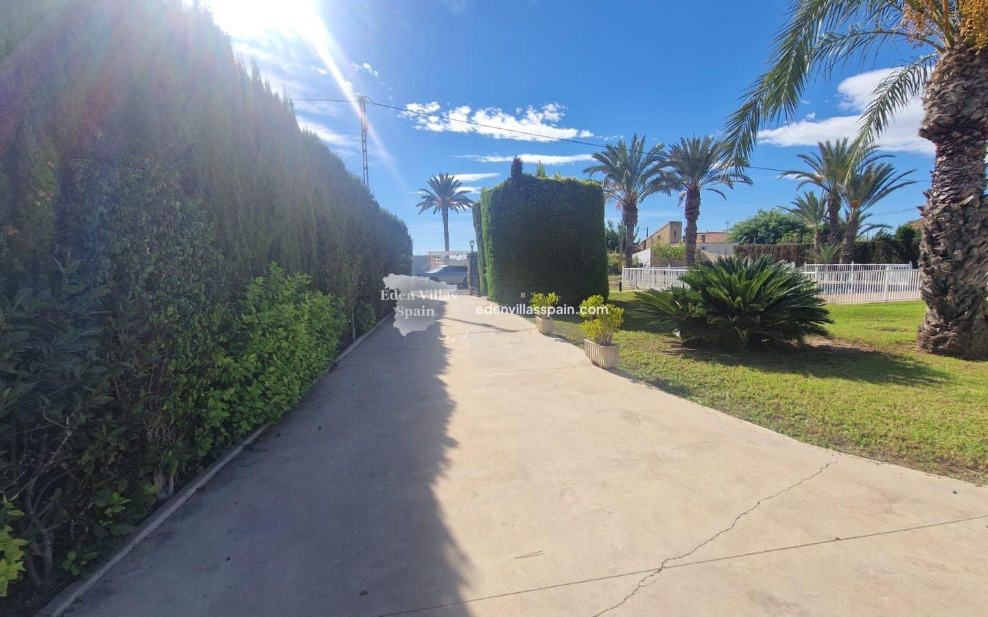 4 slaapkamer Villa te koop in Elche / Elx met zwembad - € 549.000 (Ref: 9331424)