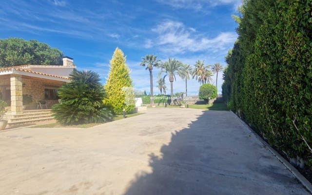 4 slaapkamer Villa te koop in Elche / Elx met zwembad - € 549.000 (Ref: 9331424)