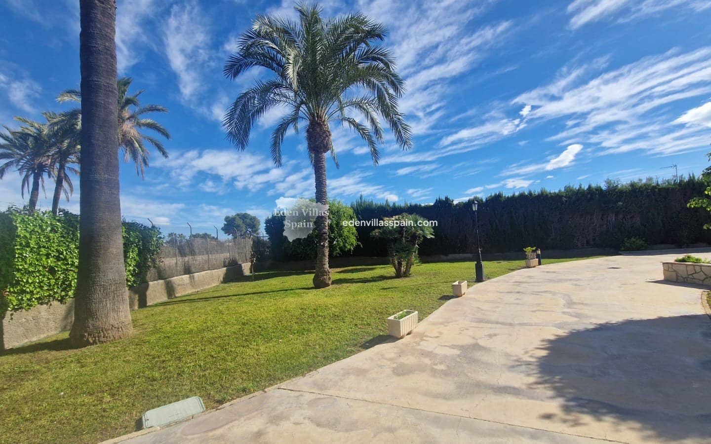 4 slaapkamer Villa te koop in Elche / Elx met zwembad - € 549.000 (Ref: 9331424)