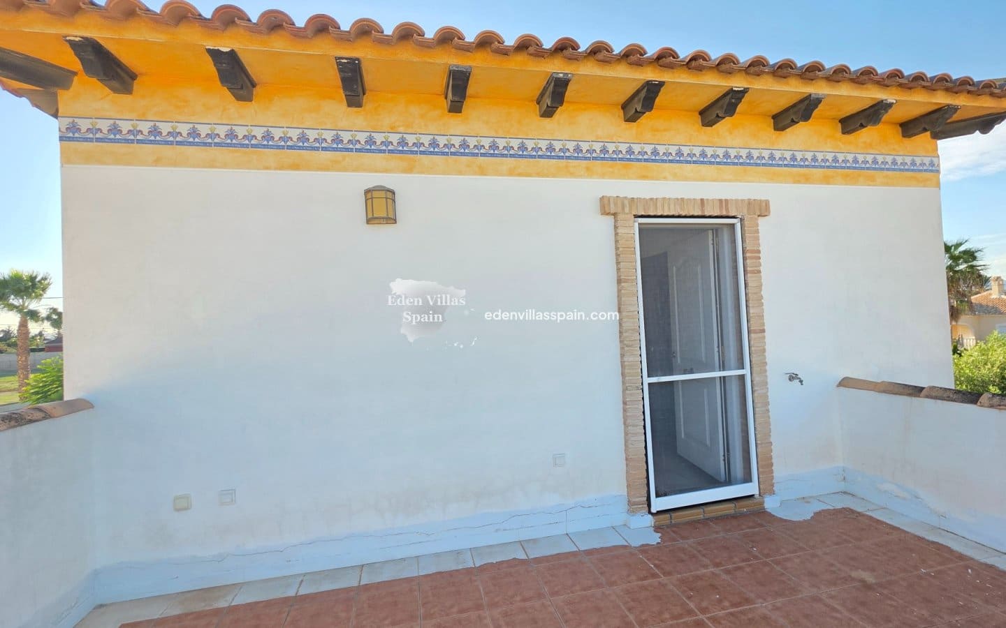 4 slaapkamer Finca/Landhuis te koop in Catral met zwembad garage - € 389.000 (Ref: 9335564)