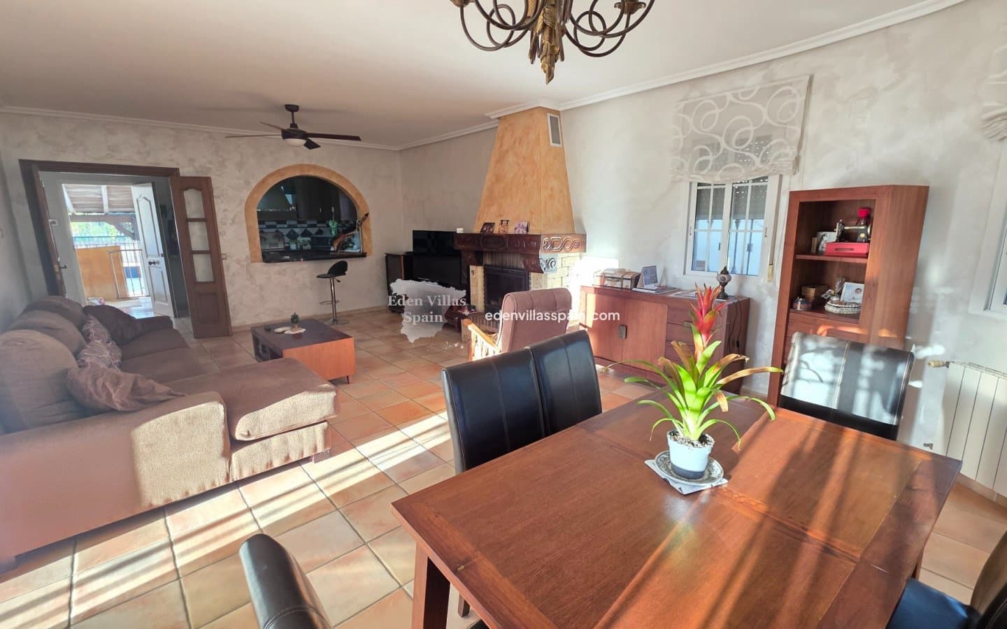 4 slaapkamer Finca/Landhuis te koop in Catral met zwembad garage - € 389.000 (Ref: 9335564)