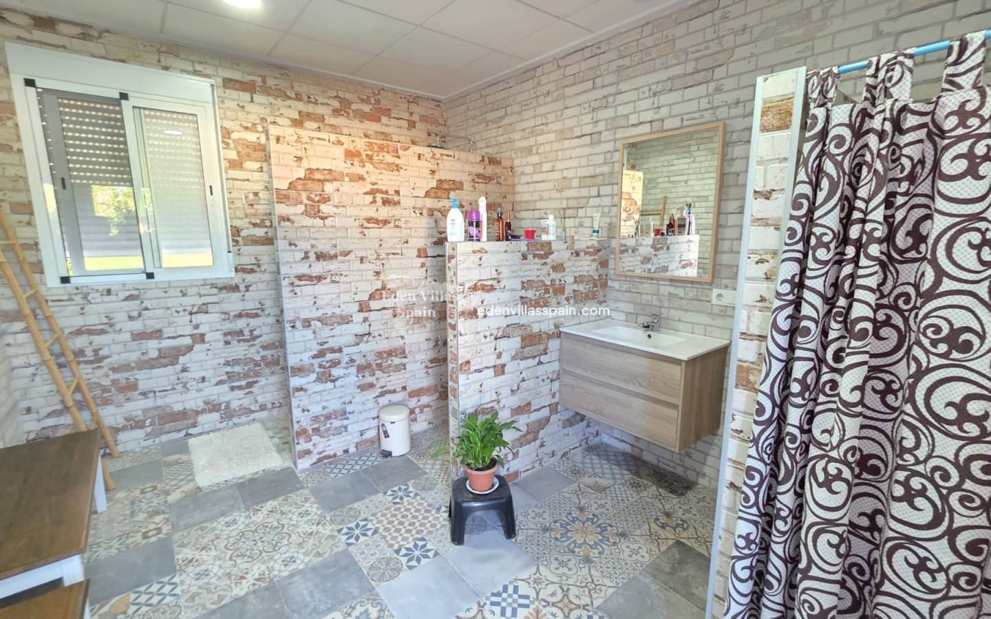 4 slaapkamer Finca/Landhuis te koop in Catral met zwembad garage - € 389.000 (Ref: 9335564)