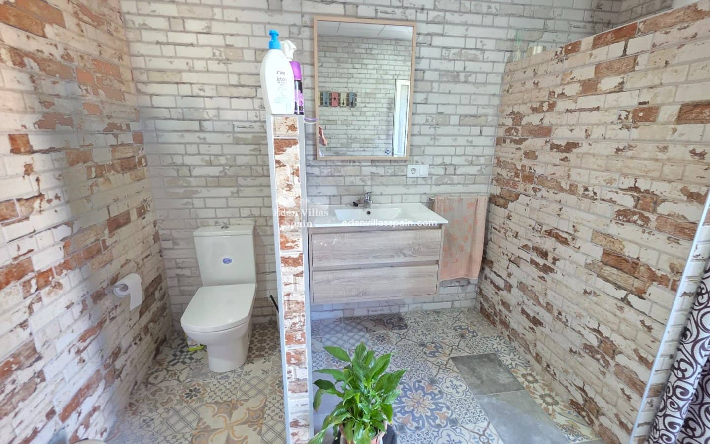 4 slaapkamer Villa te koop in Alicante stad met zwembad - € 389.000 (Ref: 9335566)