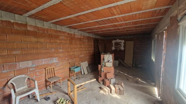 4 slaapkamer Finca/Landhuis te koop in Crevillente / Crevillent - € 165.000 (Ref: 9352774)
