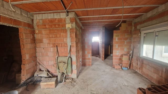 4 slaapkamer Finca/Landhuis te koop in Crevillente / Crevillent - € 165.000 (Ref: 9352774)