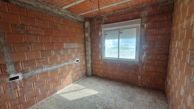 4 slaapkamer Finca/Landhuis te koop in Crevillente / Crevillent - € 165.000 (Ref: 9352774)