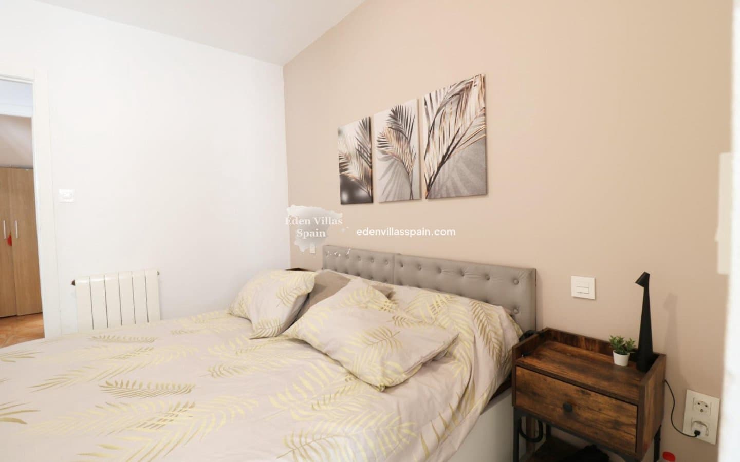 4 quarto Bungalow para venda em Santa Pola com piscina - 349 000 € (Ref: 9362988)