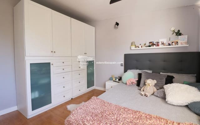 4 quarto Bungalow para venda em Santa Pola com piscina - 349 000 € (Ref: 9362988)