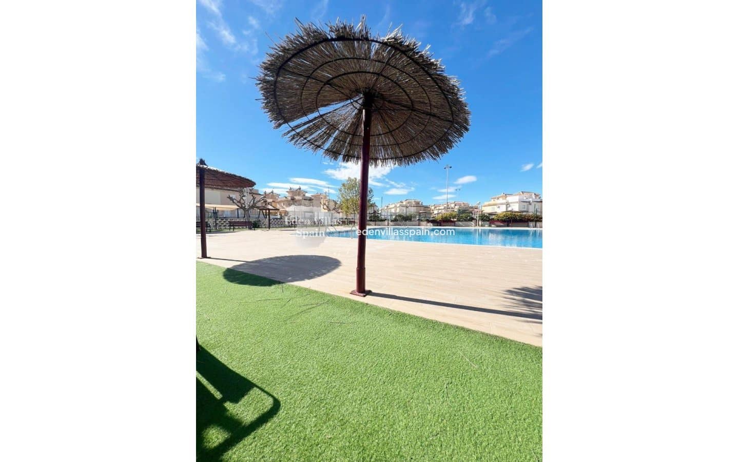 4 quarto Bungalow para venda em Santa Pola com piscina - 349 000 € (Ref: 9362988)