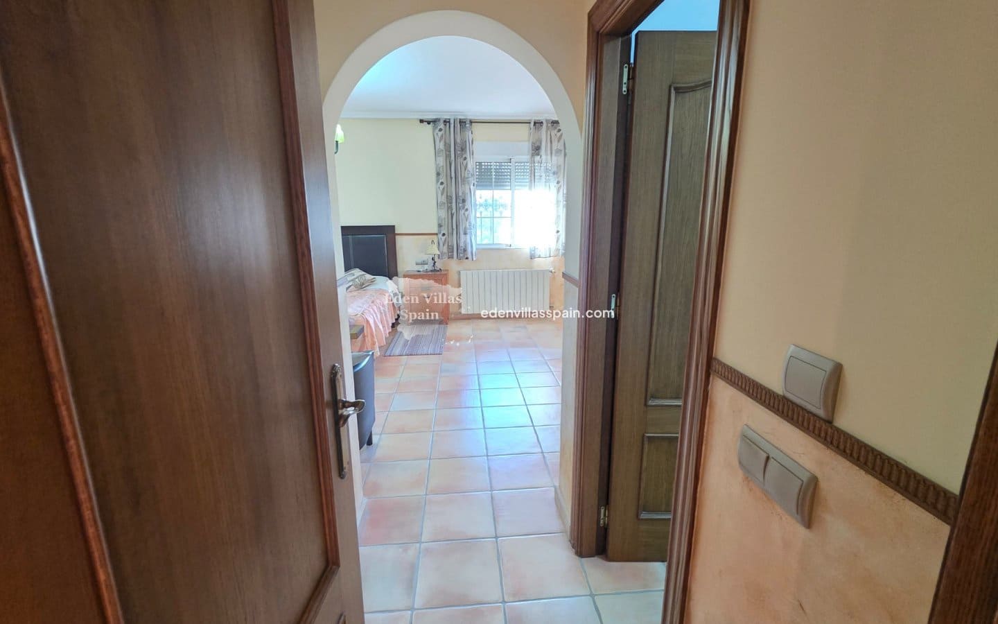 4 slaapkamer Villa te koop in Alicante stad met zwembad garage - € 389.000 (Ref: 9378434)