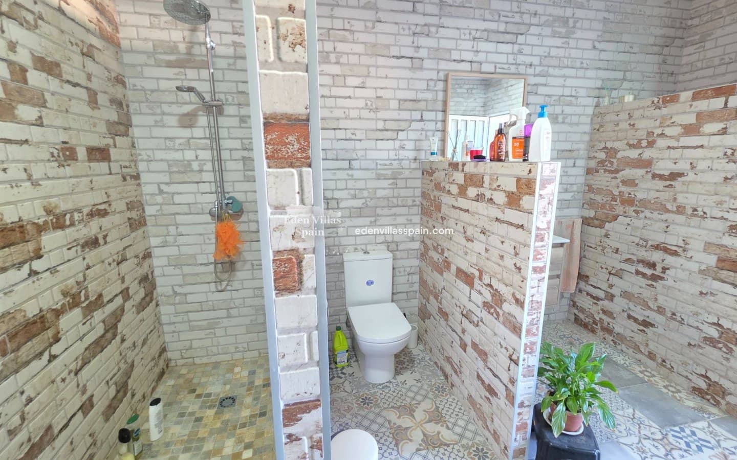 4 slaapkamer Villa te koop in Alicante stad met zwembad garage - € 389.000 (Ref: 9378434)