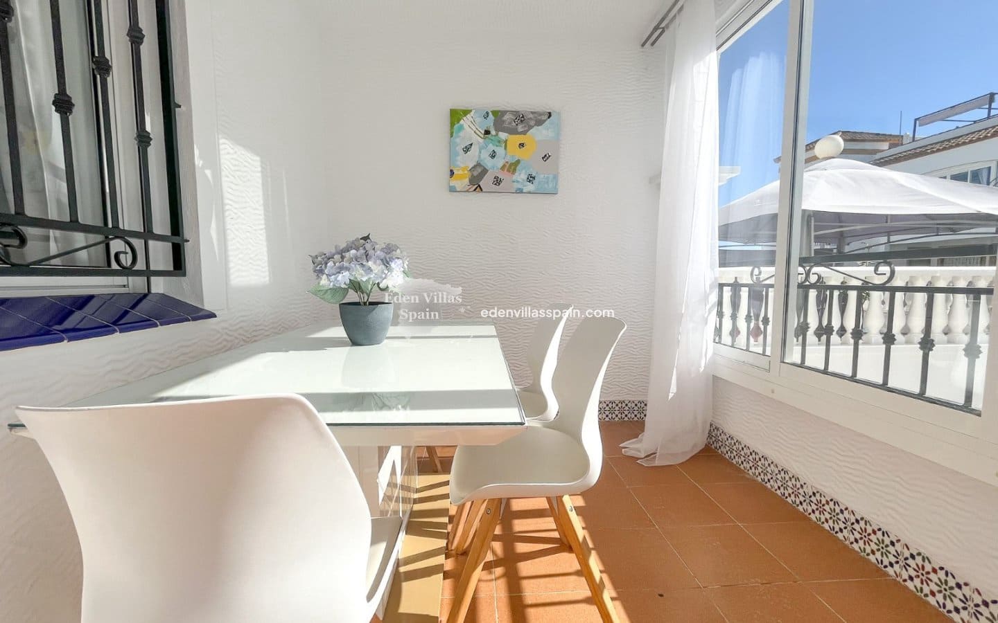 2 soveværelse Bungalow til salg i Alicante by med swimmingpool - € 129.000 (Ref: 9383997)