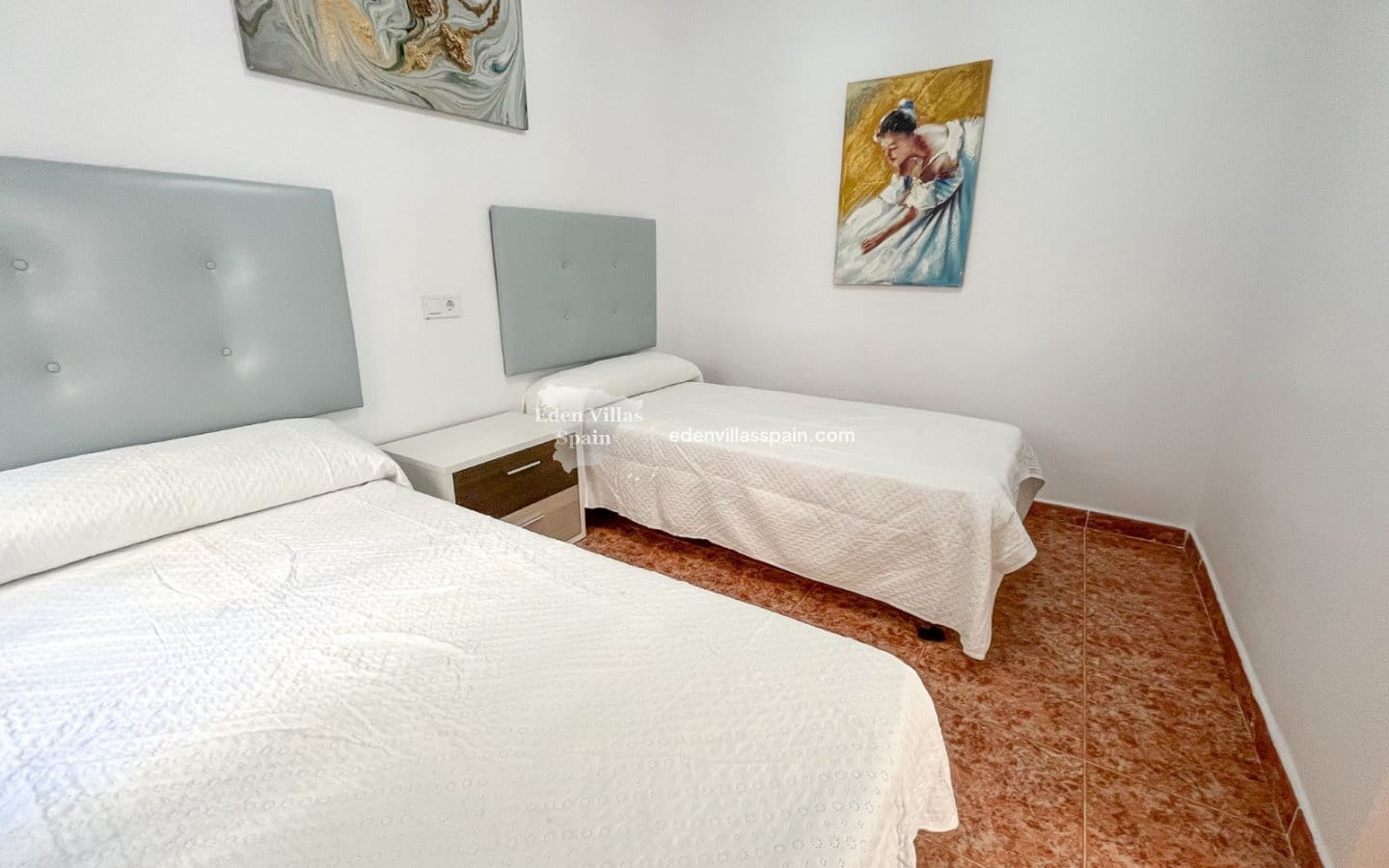 2 soveværelse Bungalow til salg i Alicante by med swimmingpool - € 129.000 (Ref: 9383997)