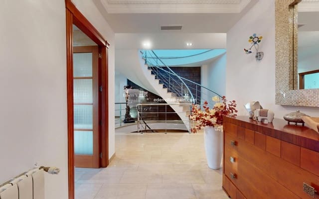 8 Zimmer Villa zu verkaufen in Elche / Elx mit Pool - 1.200.000 € (Ref: 9400113)