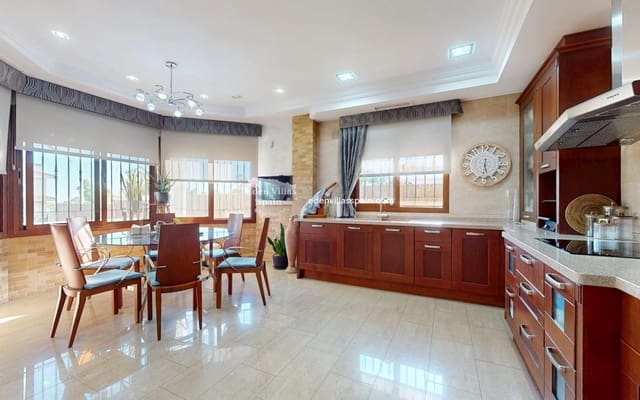 8 Zimmer Villa zu verkaufen in Elche / Elx mit Pool - 1.200.000 € (Ref: 9400113)