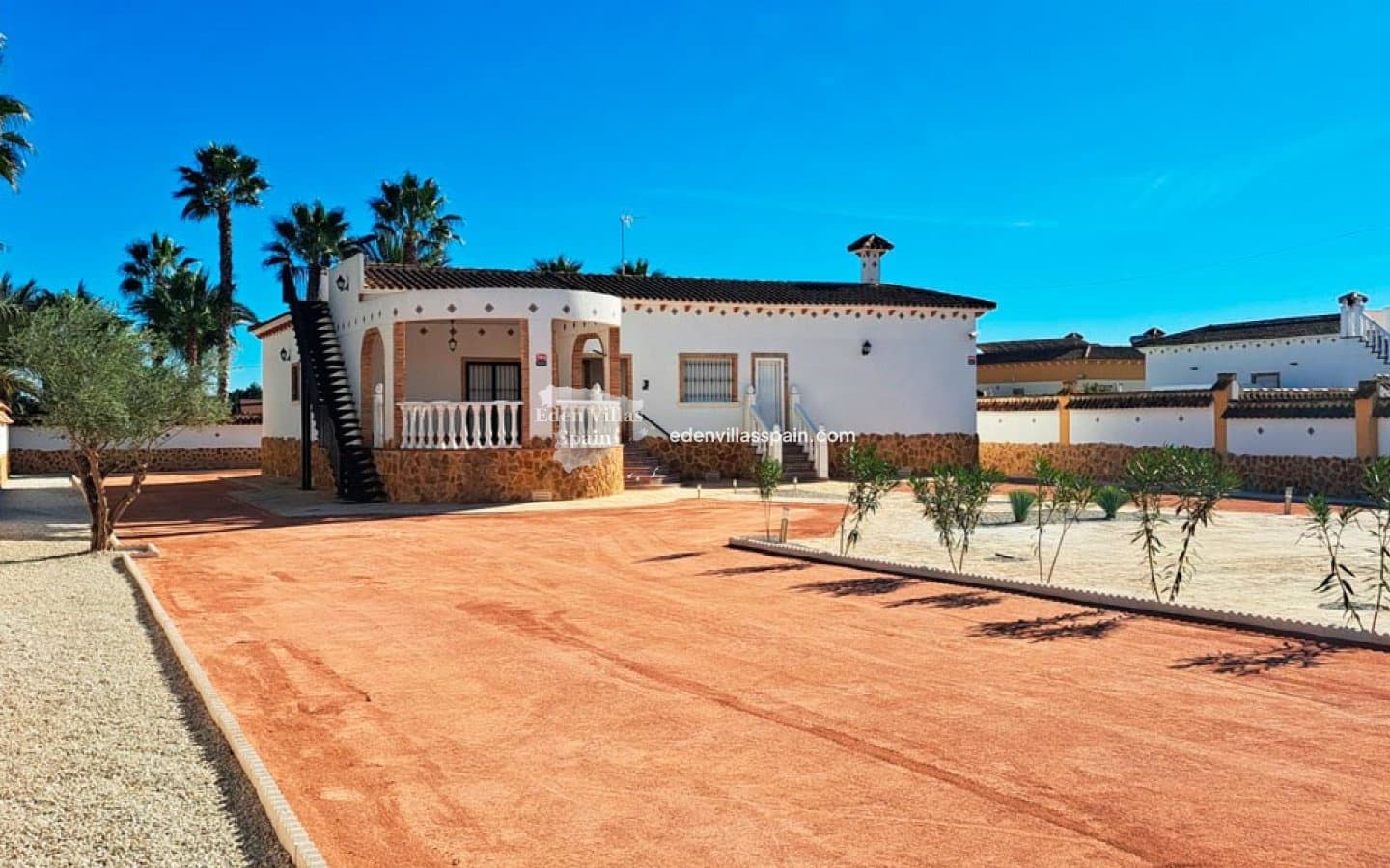 5 bedroom Villa for sale in Catral - € 485,000 (Ref: 9421531)