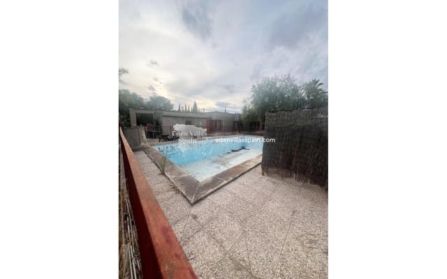 4 soveværelse Finca/Landehus til salg i Elche / Elx med swimmingpool - € 290.000 (Ref: 9421679)
