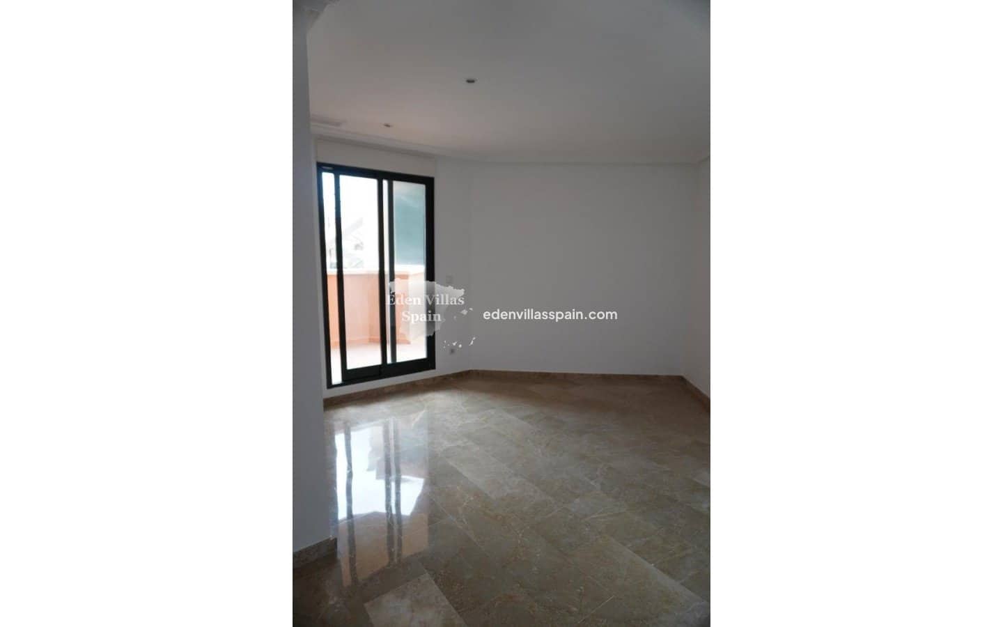 3 bedroom Penthouse for sale in Elche / Elx - € 420,000 (Ref: 9494847)