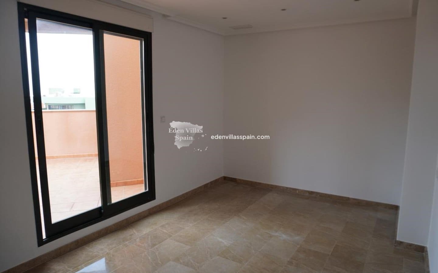 3 bedroom Penthouse for sale in Elche / Elx - € 420,000 (Ref: 9494847)
