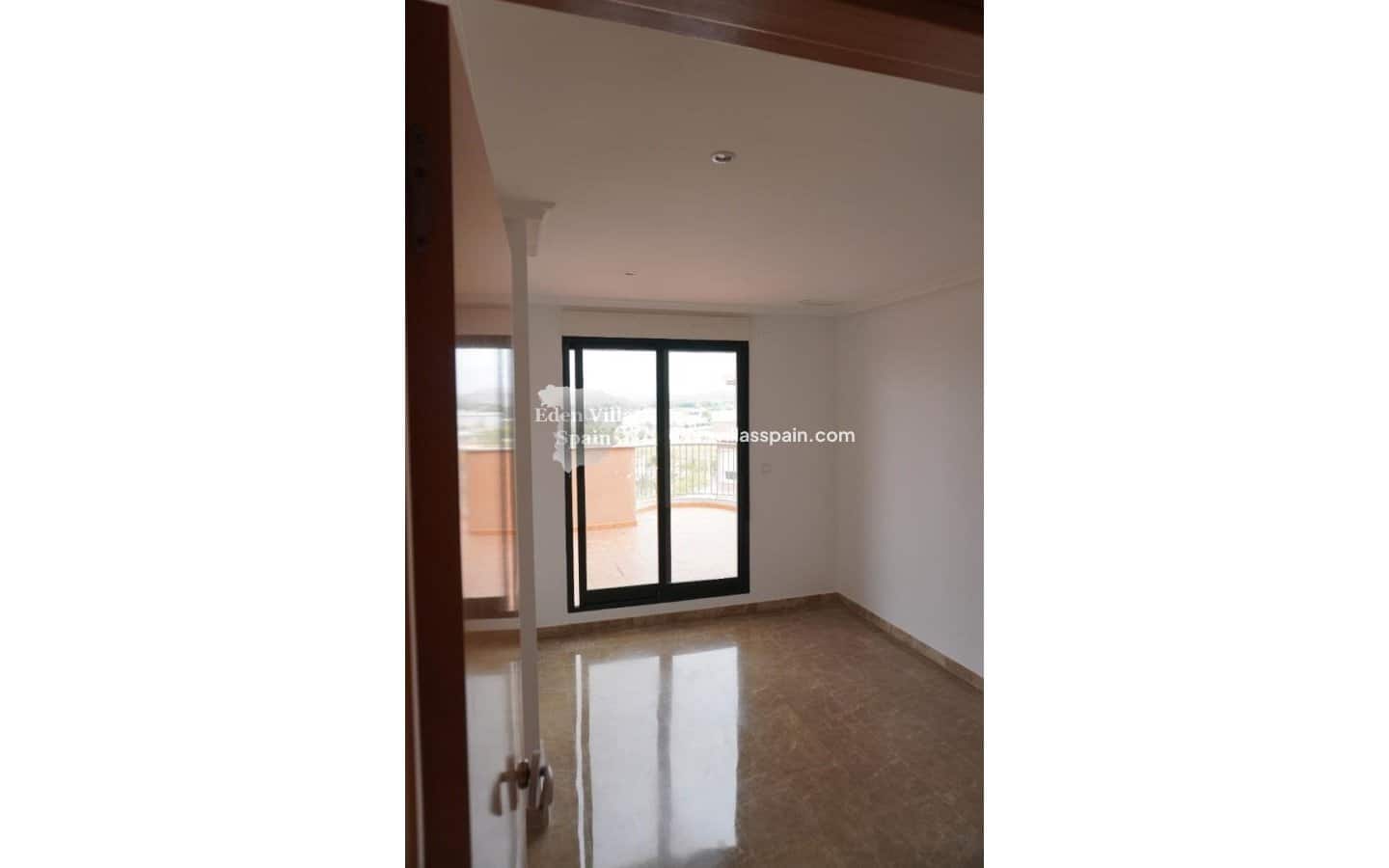 3 bedroom Penthouse for sale in Elche / Elx - € 420,000 (Ref: 9494847)