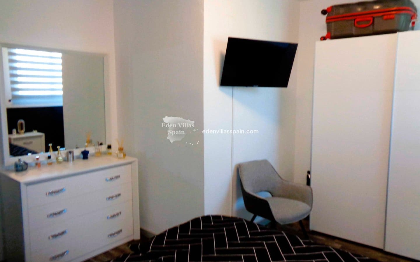 4 slaapkamer Finca/Landhuis te koop in Catral met zwembad - € 319.000 (Ref: 9502984)