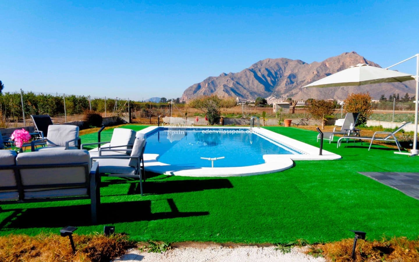 4 bedroom Finca/Country House for sale in Callosa de Segura with pool - € 319,000 (Ref: 9502985)