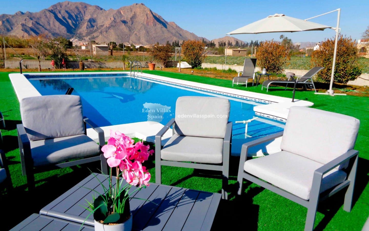 4 soveværelse Finca/Landehus til salg i Alicante by med swimmingpool - € 319.000 (Ref: 9502986)