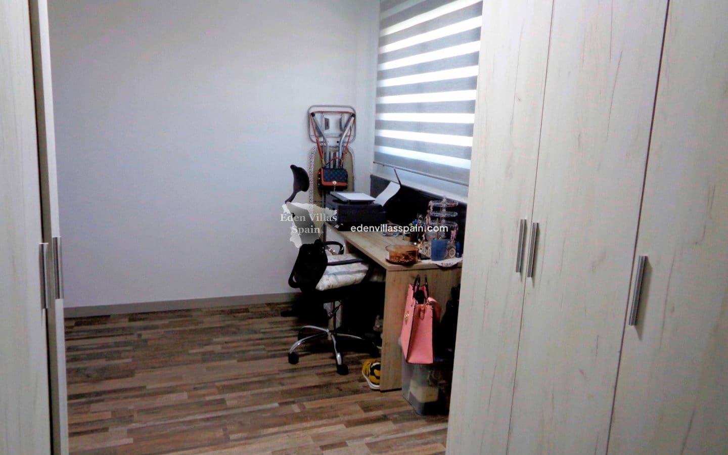 4 soveværelse Finca/Landehus til salg i Alicante by med swimmingpool - € 319.000 (Ref: 9502986)