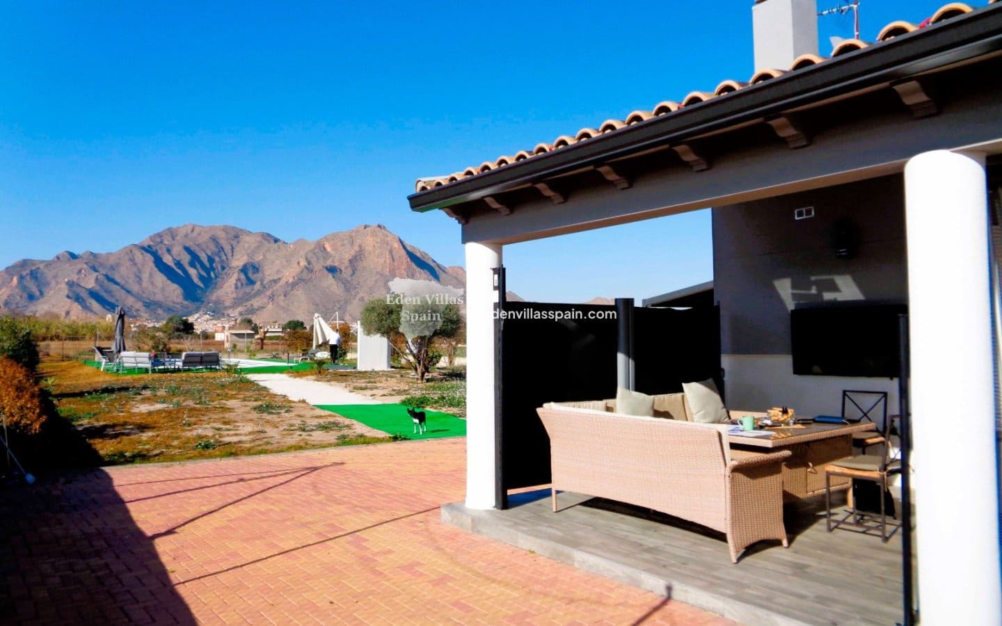 4 soveværelse Finca/Landehus til salg i Alicante by med swimmingpool - € 319.000 (Ref: 9502986)