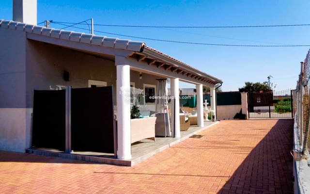 4 soveværelse Finca/Landehus til salg i Alicante by med swimmingpool - € 319.000 (Ref: 9502986)