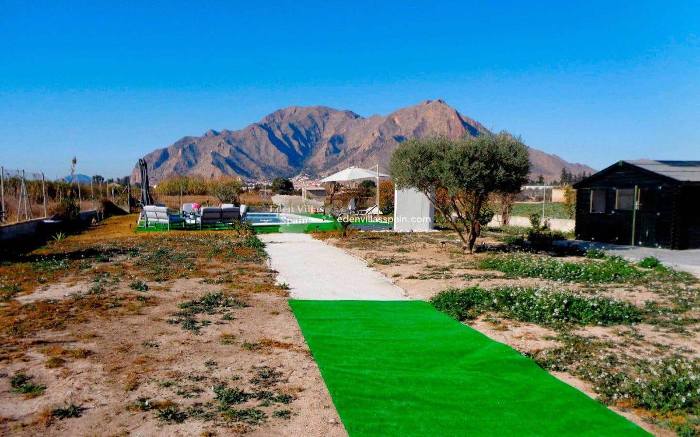 4 soveværelse Finca/Landehus til salg i Alicante by med swimmingpool - € 319.000 (Ref: 9502986)